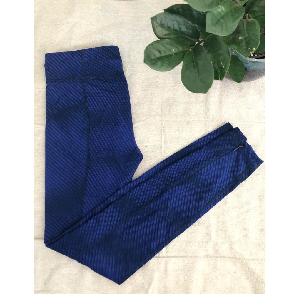 FINAL SALE! UNDER ARMOUR Allseason Gear Leggings